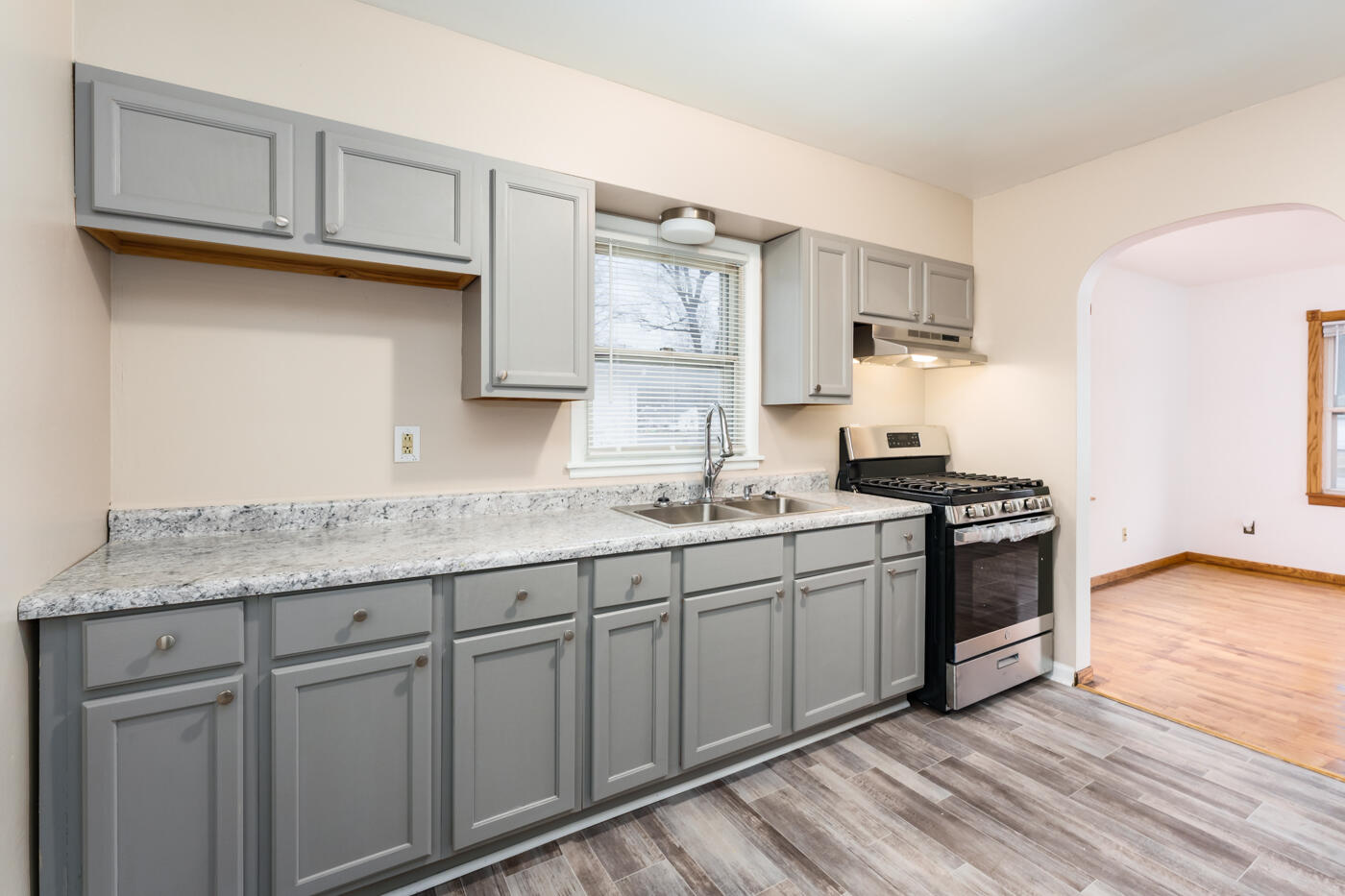 4108 Mt Olivet Road Kalamazoo, MI 49004 - Photo 9 of 33 Mt_Olivet_Rd_4108_Kalamazoo_49004-8