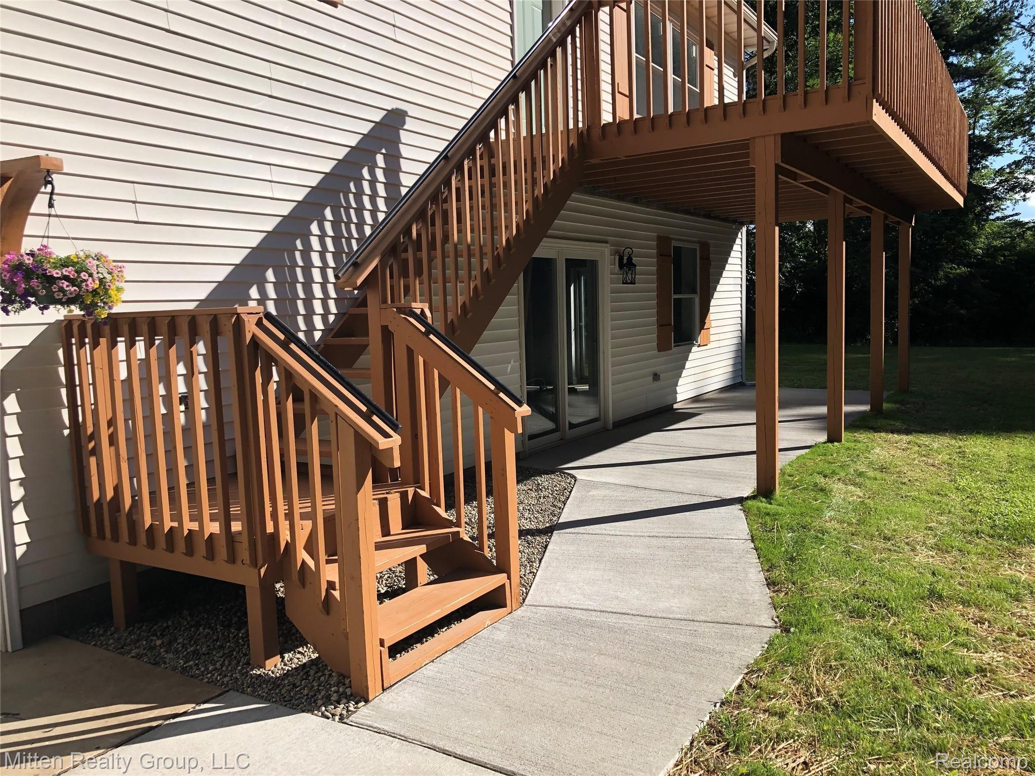 16771 Cavanaugh Lake Road Chelsea, MI 48118 - Photo 5 of 26 image00005.jpeg