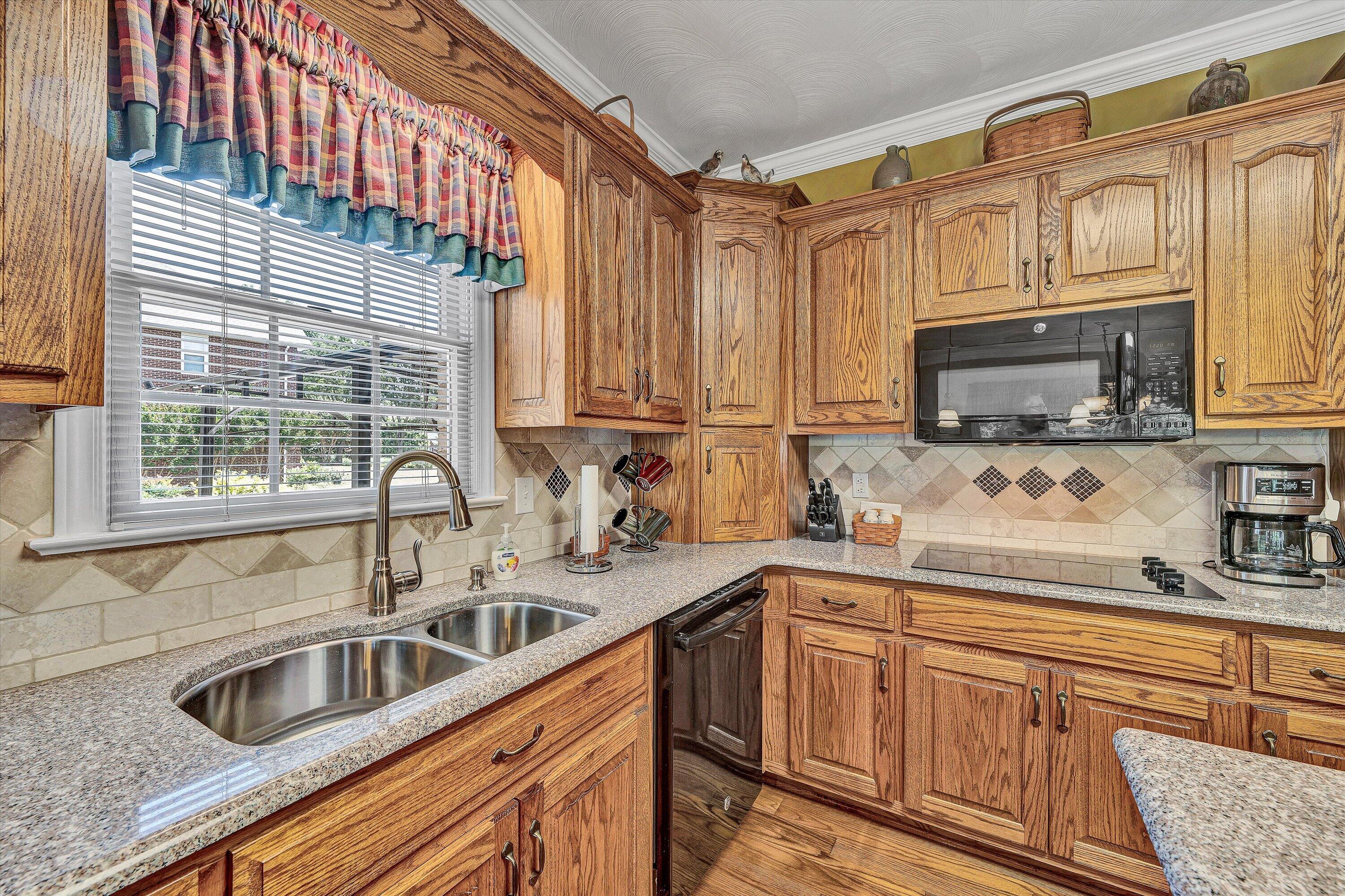 134 Stoneybrook Road Roanoke, VA 24019 - Photo 28 of 76 26-DSC00049