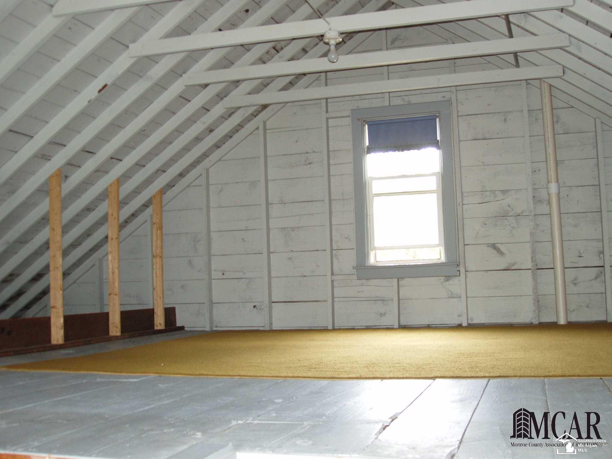 693 Cole Road Monroe, MI 48162 - Photo 3 of 12 21485162-2.JPG