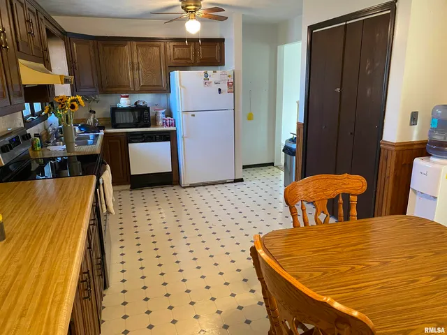 $144,900 | 665 North 12th Avenue, Canton, IL 61520