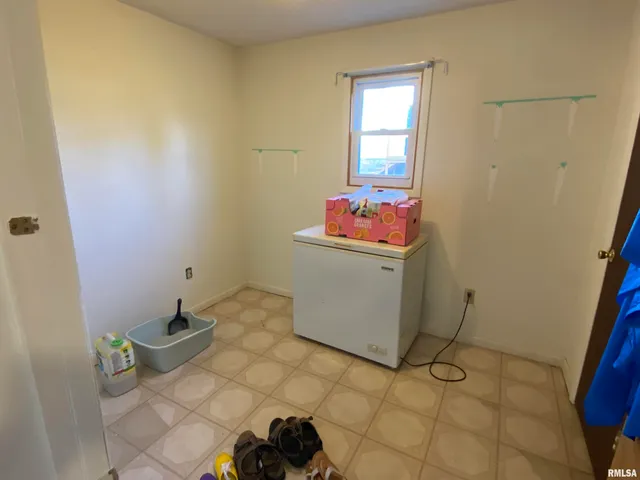 $144,900 | 665 North 12th Avenue, Canton, IL 61520