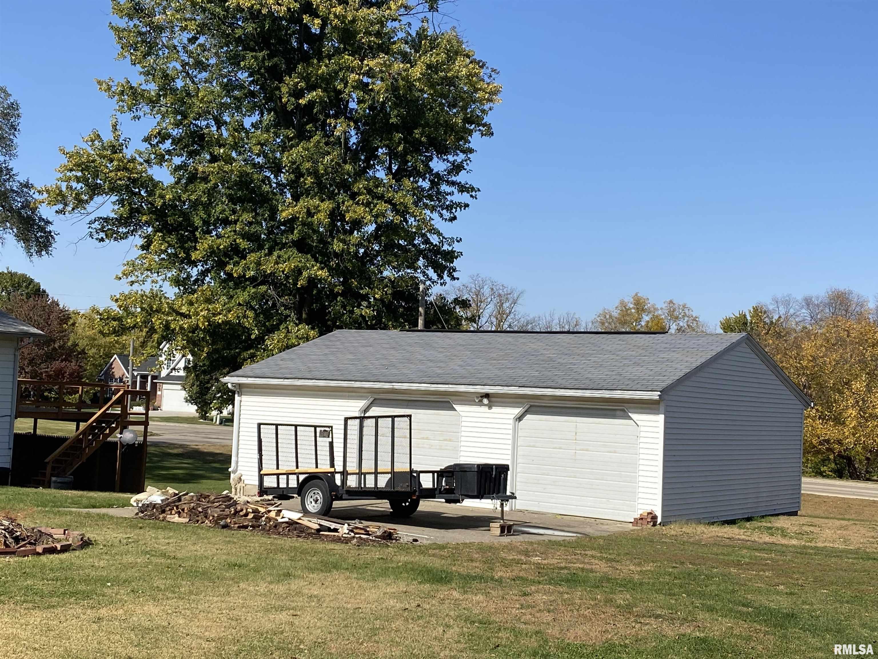 665 North 12th Avenue Canton, IL 61520 - Photo 9 of 48