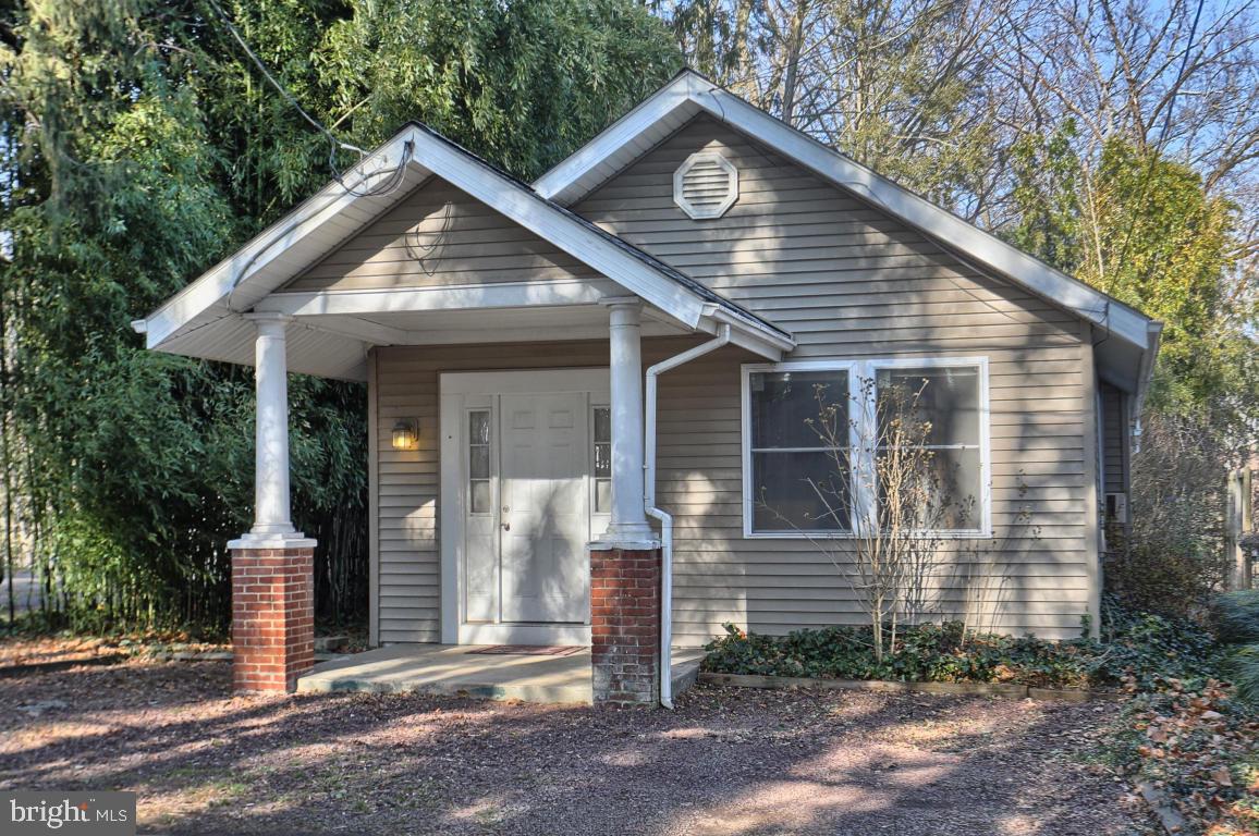 1831 Eden Road Lancaster, PA 17601 - Photo 2 of 22