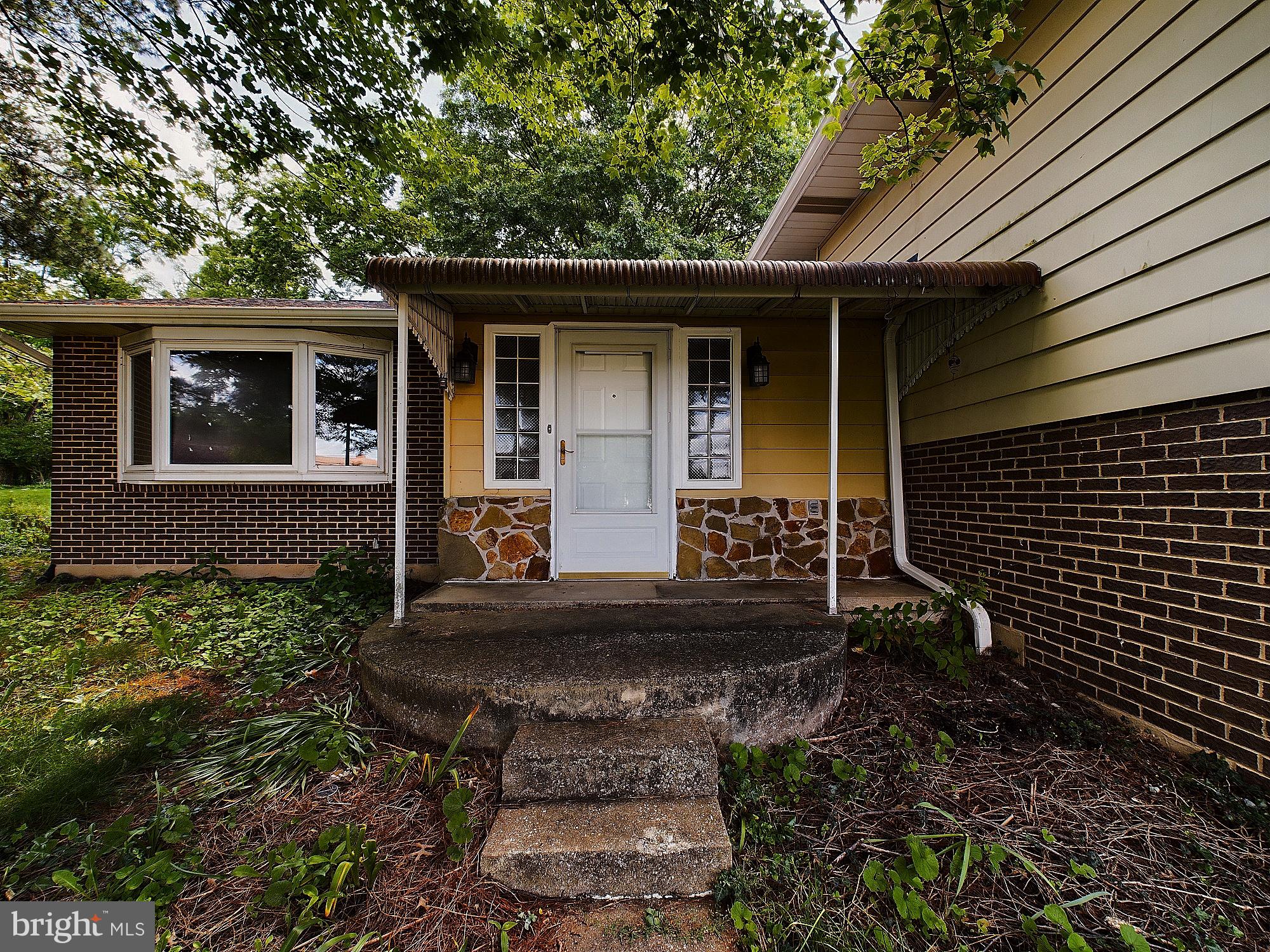 2213 Dover Road Harrisburg, PA 17112 - Photo 3 of 39