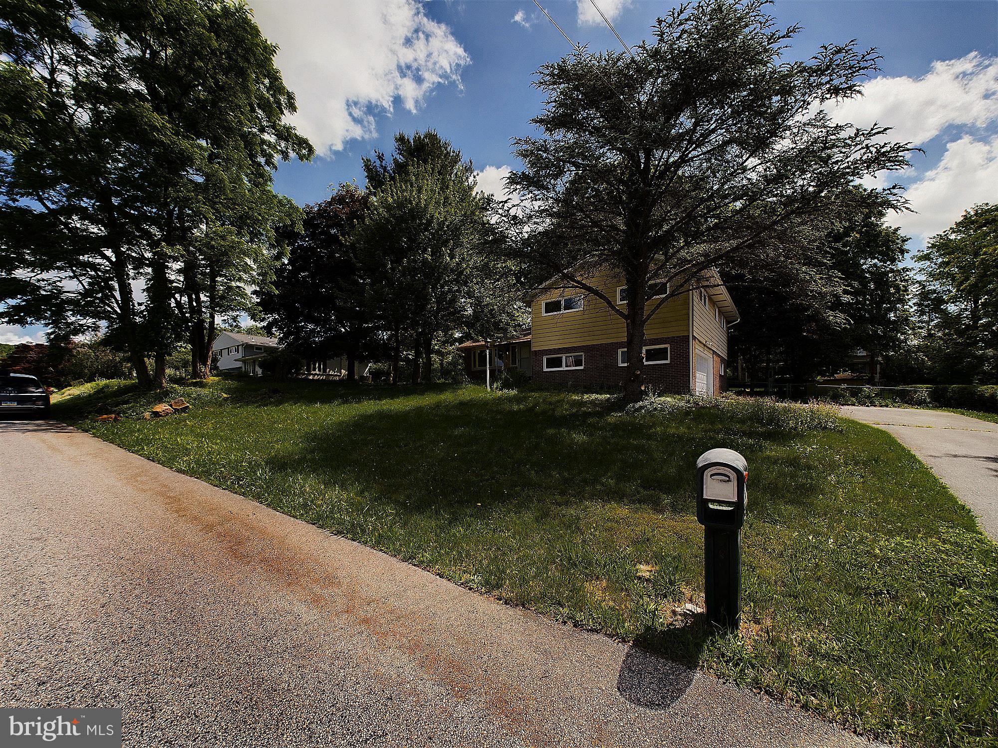 2213 Dover Road Harrisburg, PA 17112 - Photo 4 of 39