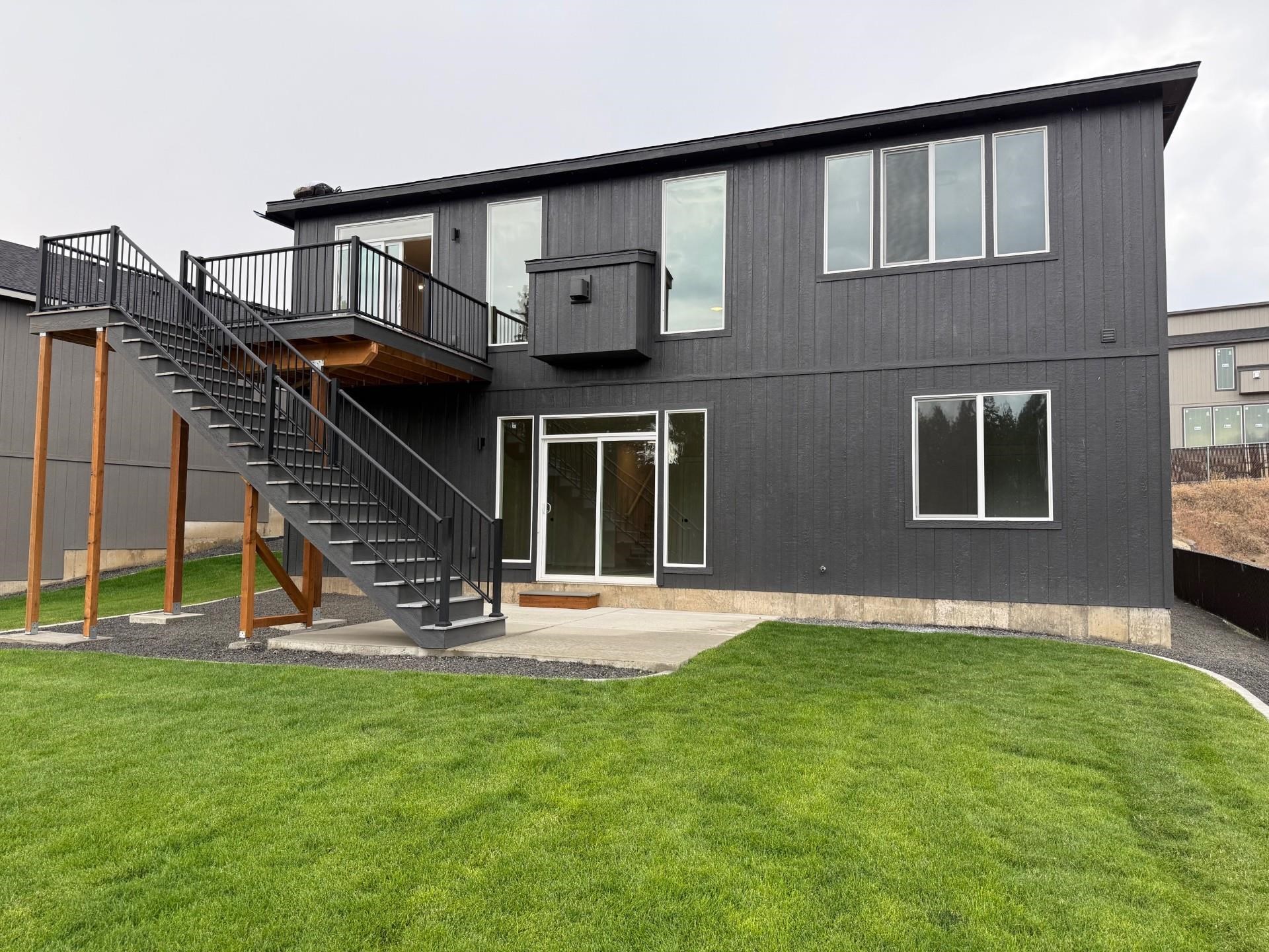 3203 South Custer Street Spokane, WA 99223 - Photo 3 of 14