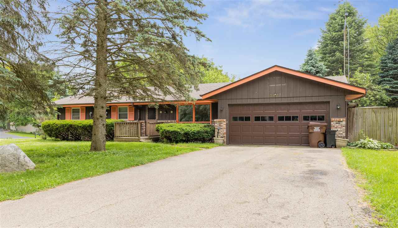 5877 Dover Road Rockford, IL 61109 - Photo 1 of 22 Gallery Image 1