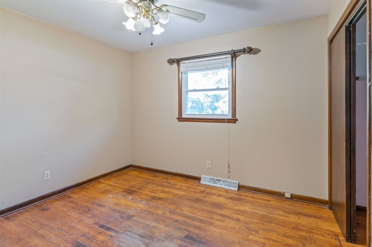 5877 Dover Road Rockford, IL 61109 - Photo 20 of 22 Gallery Image 20