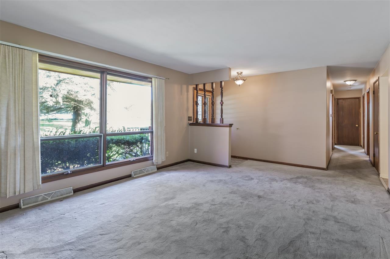 5877 Dover Road Rockford, IL 61109 - Photo 6 of 22 Gallery Image 6