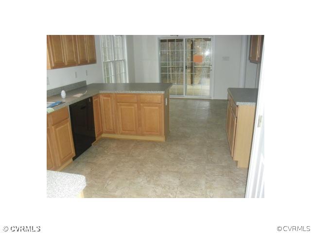 7237 Swiftrock Ridge Terrace Chesterfield, VA 23838 - Photo 2 of 7 Kitchen