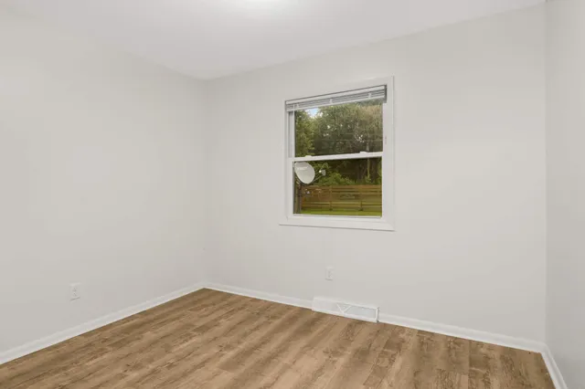 $1,950 | 120 Inglewood Street, Long Lake, MN 55356