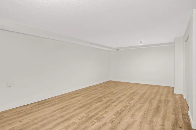 $1,950 | 120 Inglewood Street, Long Lake, MN 55356