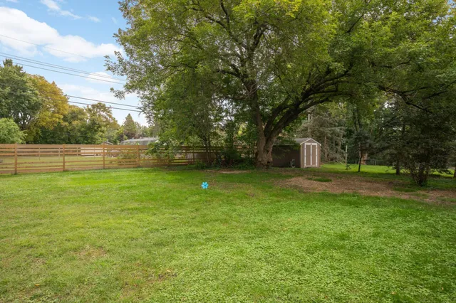 $1,950 | 120 Inglewood Street, Long Lake, MN 55356