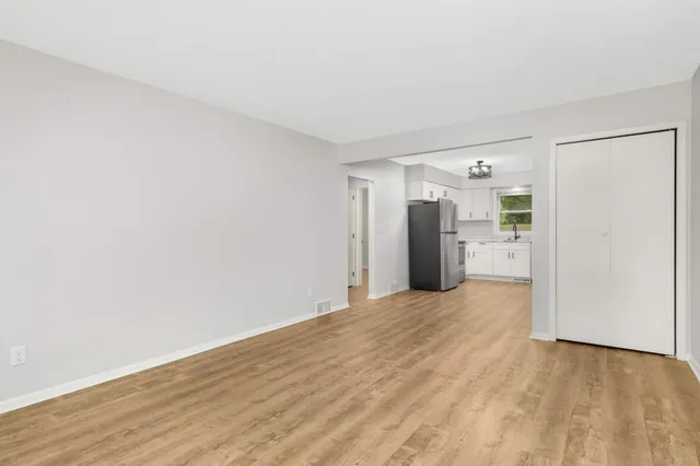 $1,950 | 120 Inglewood Street, Long Lake, MN 55356