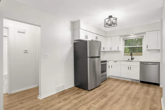 $1,950 | 120 Inglewood Street, Long Lake, MN 55356