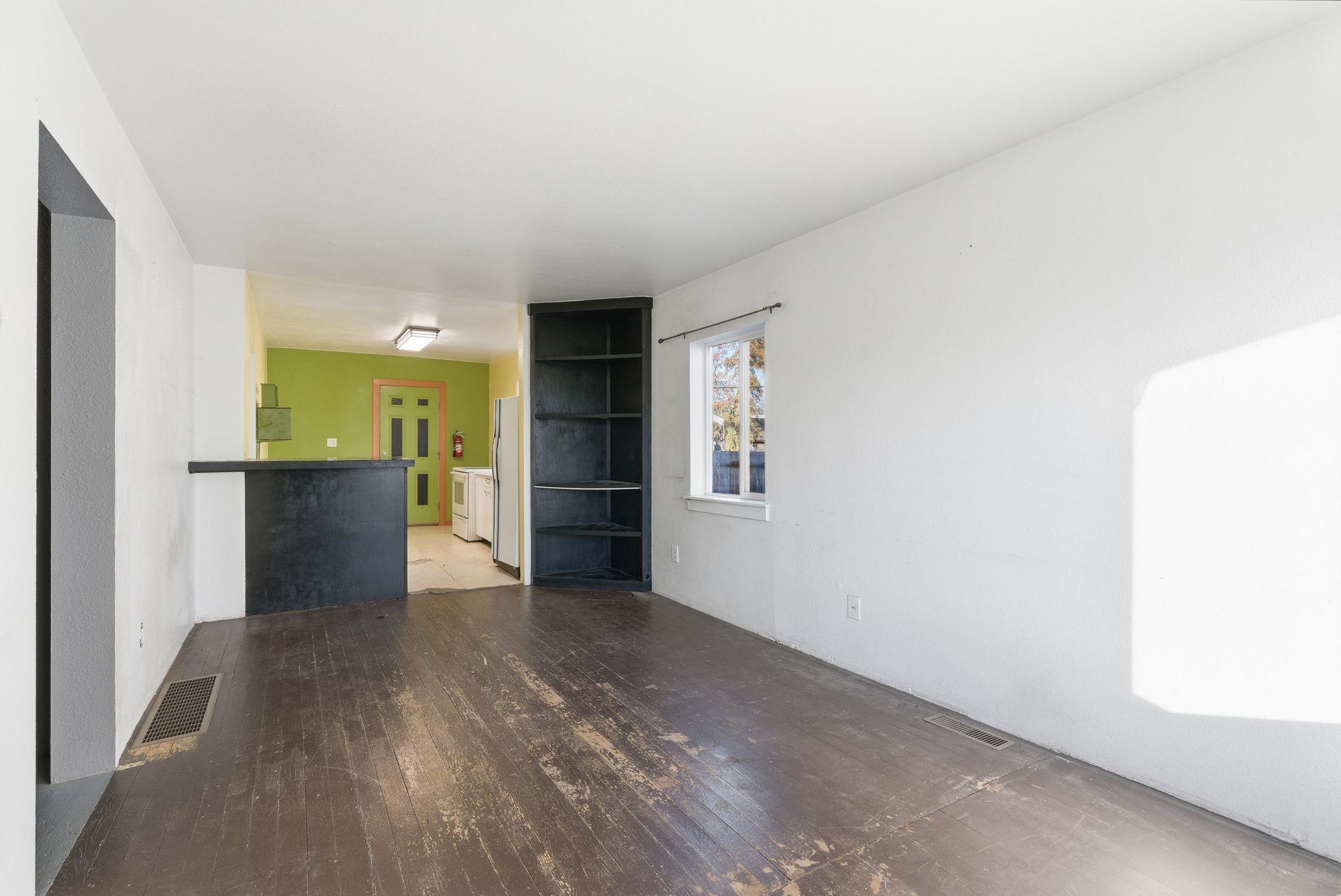 1313 East Walton Avenue Spokane, WA 99207 - Photo 3 of 32