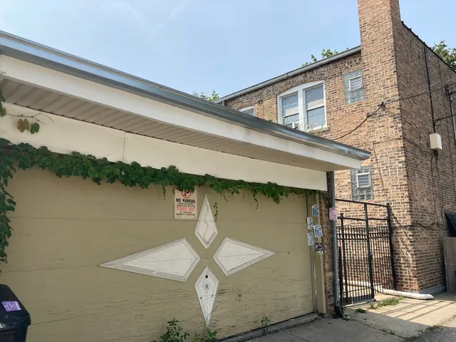 $1,250,000 | 5254-56 West Wolfram Street, Chicago, IL 60641