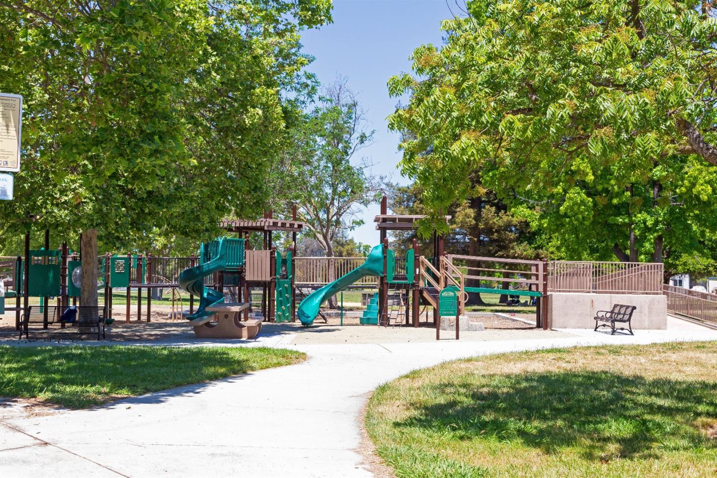 1030 West Riverside Way San Jose, CA 95129 - Photo 16 of 23 Gallery Image 16