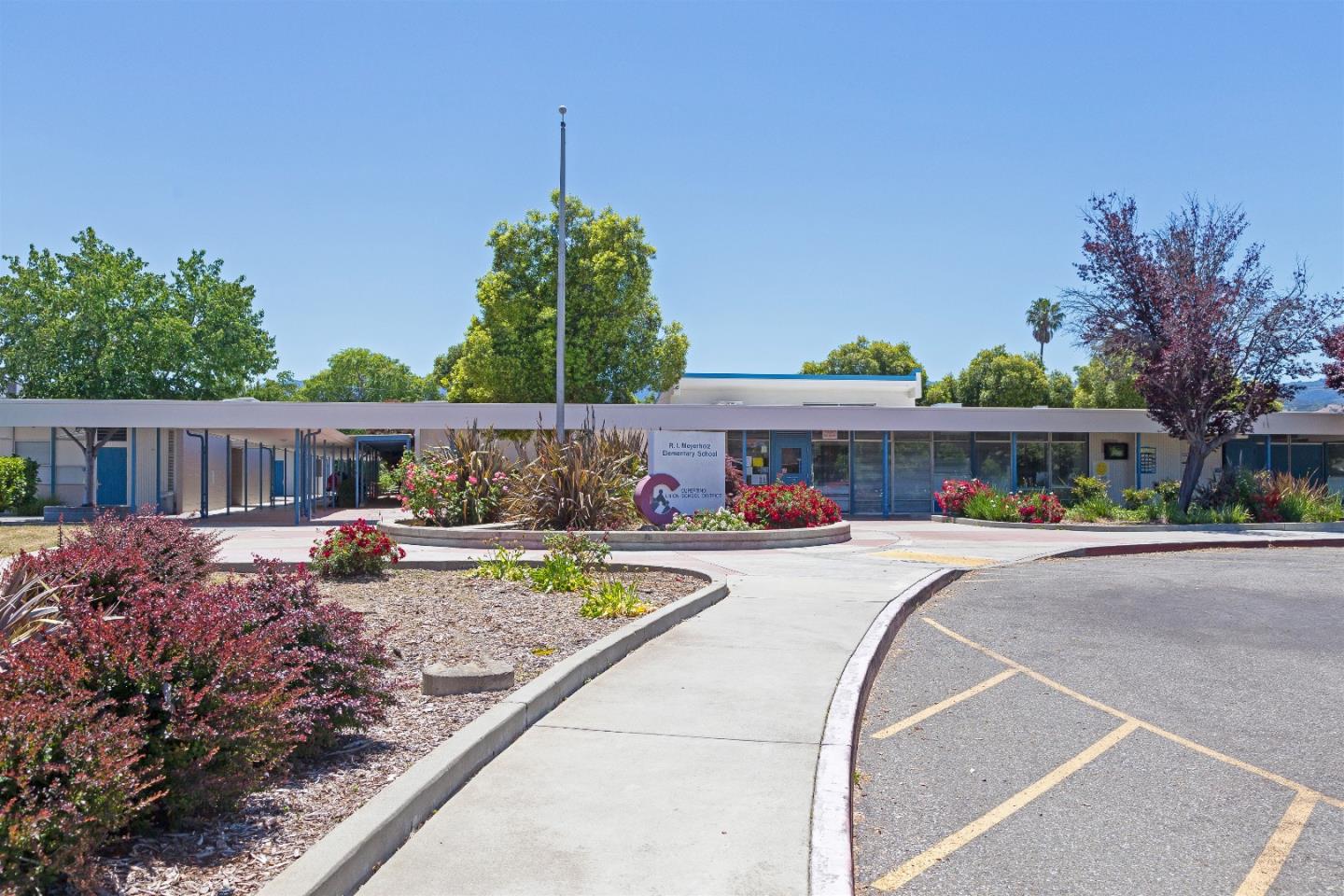 1030 West Riverside Way San Jose, CA 95129 - Photo 22 of 23 Gallery Image 22