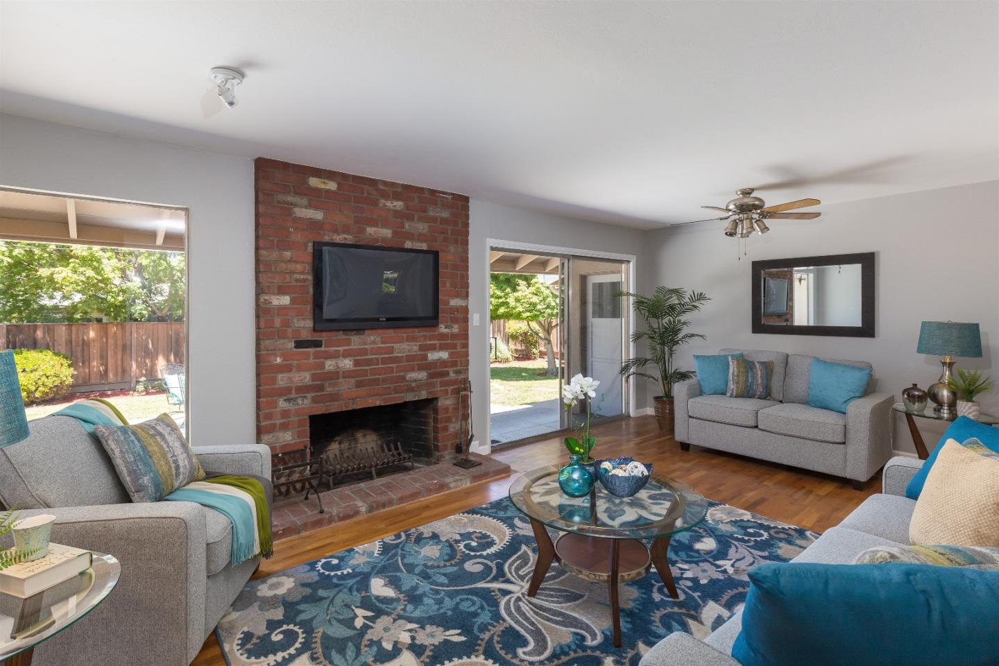 1030 West Riverside Way San Jose, CA 95129 - Photo 3 of 23 Gallery Image 3