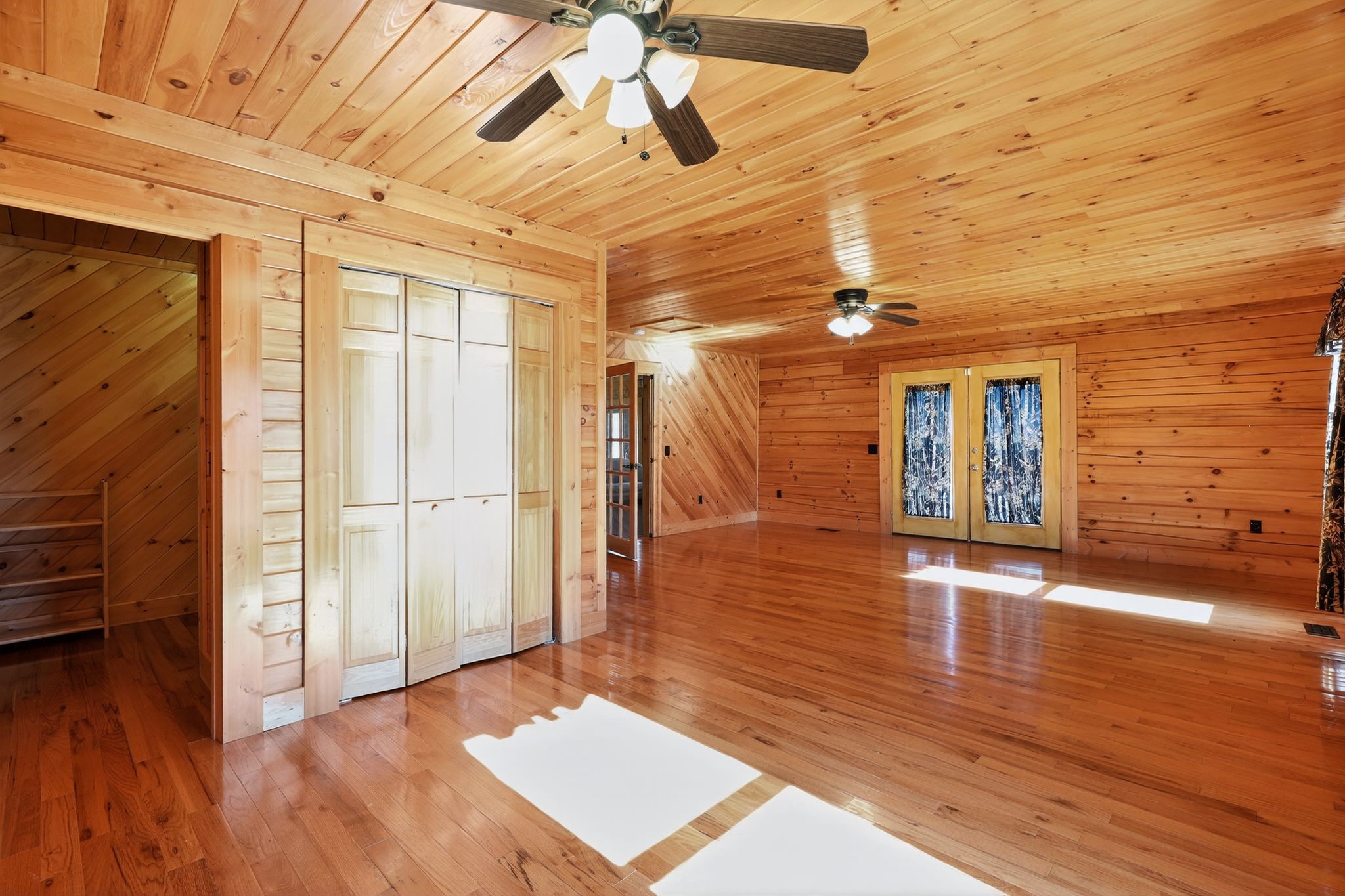 1794 Roberts Road Watertown, TN 37184 - Photo 26 of 38 a view of a livingroom with wooden floor