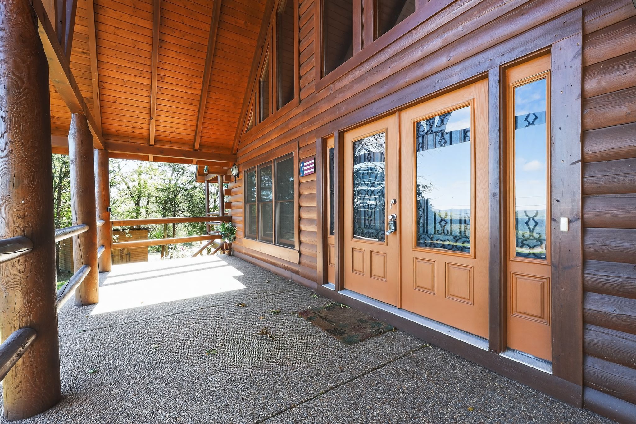 1794 Roberts Road Watertown, TN 37184 - Photo 4 of 38 a view of a large room with large windows