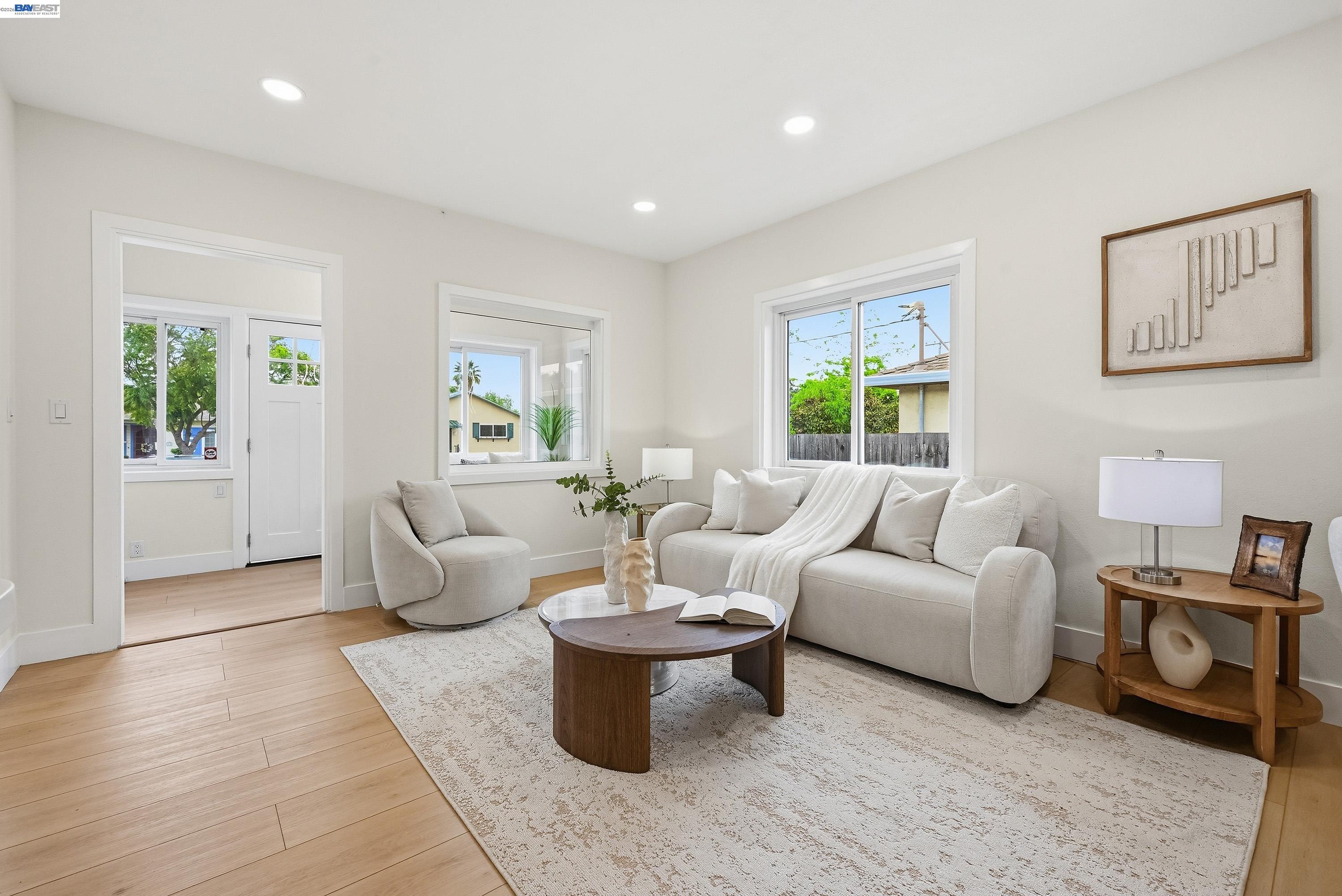 22 Garden Road Alameda, CA 94502 - Photo 7 of 43