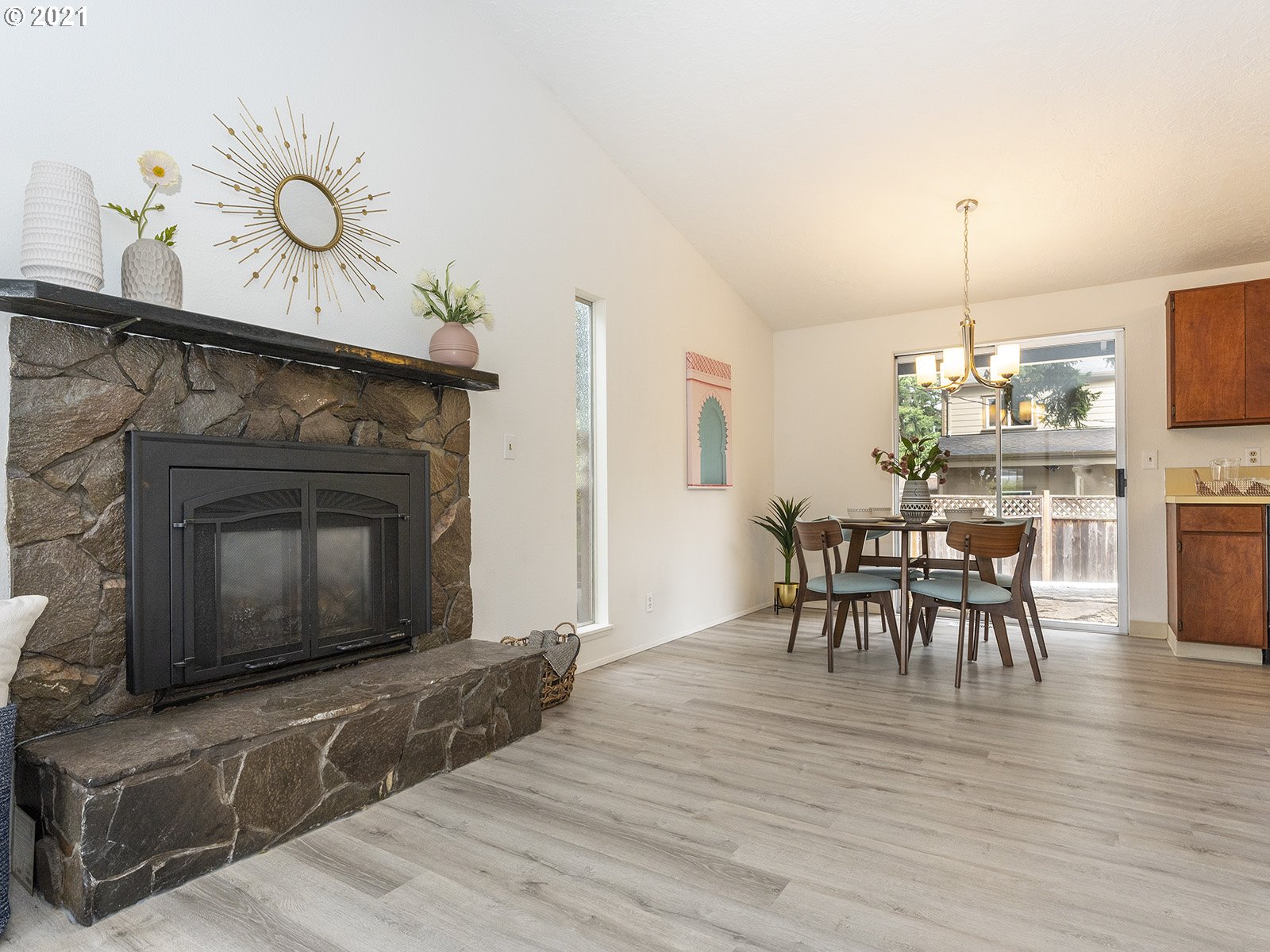 13245 Southeast Foster Road Portland, OR 97236 - Photo 14 of 31 Gallery Image 14