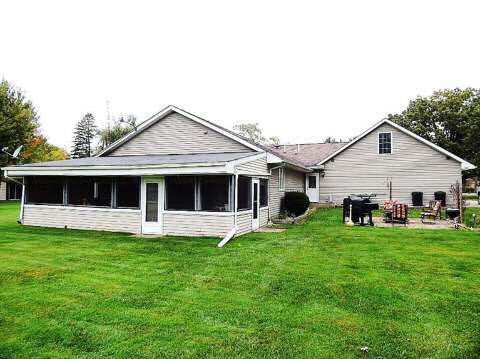 6250 East Pierson Road Flint, MI 48506 - Photo 30 of 32 20450525-29.JPG