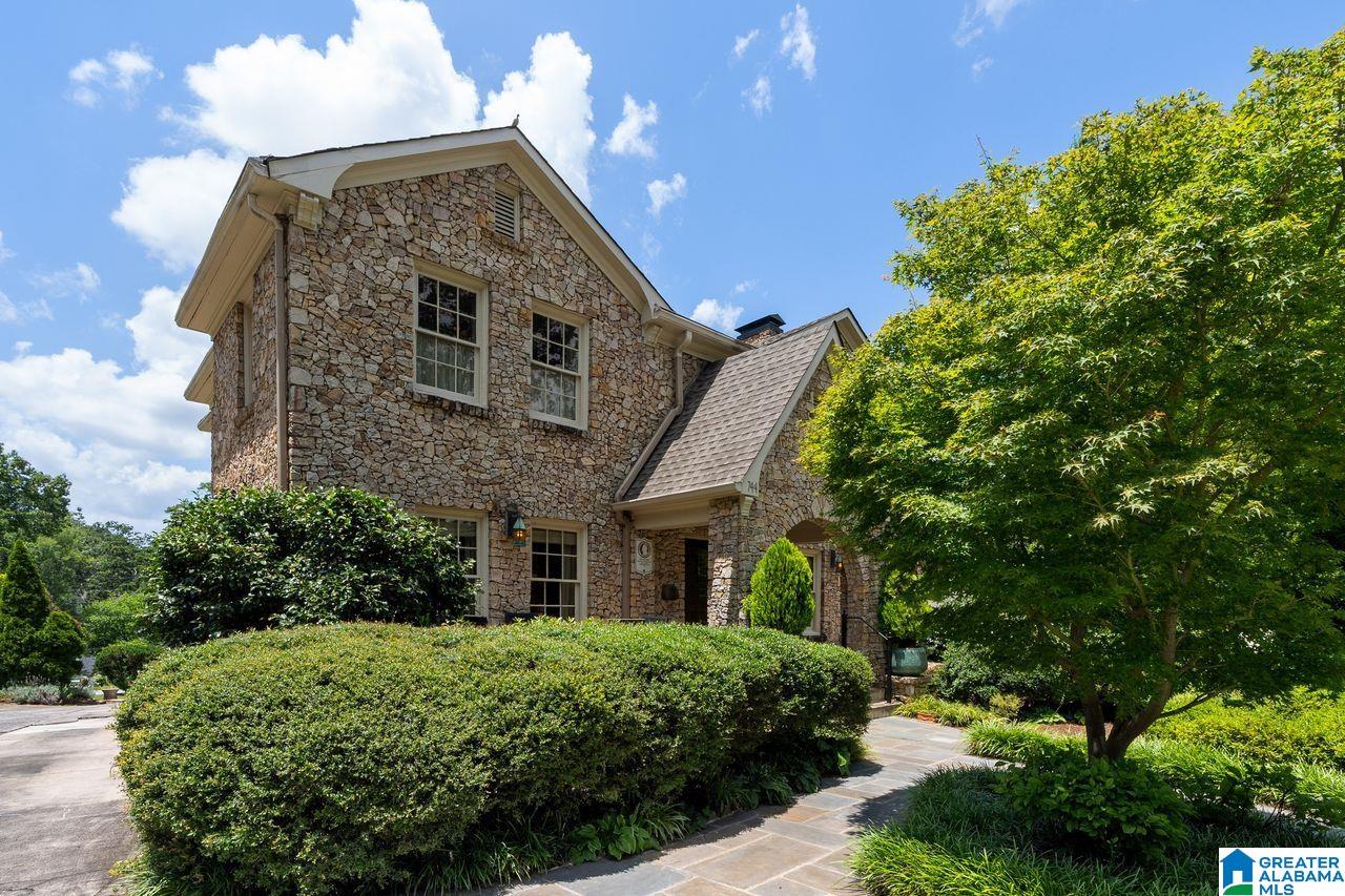 744 Linwood Road Birmingham, AL 35222 - Photo 2 of 41