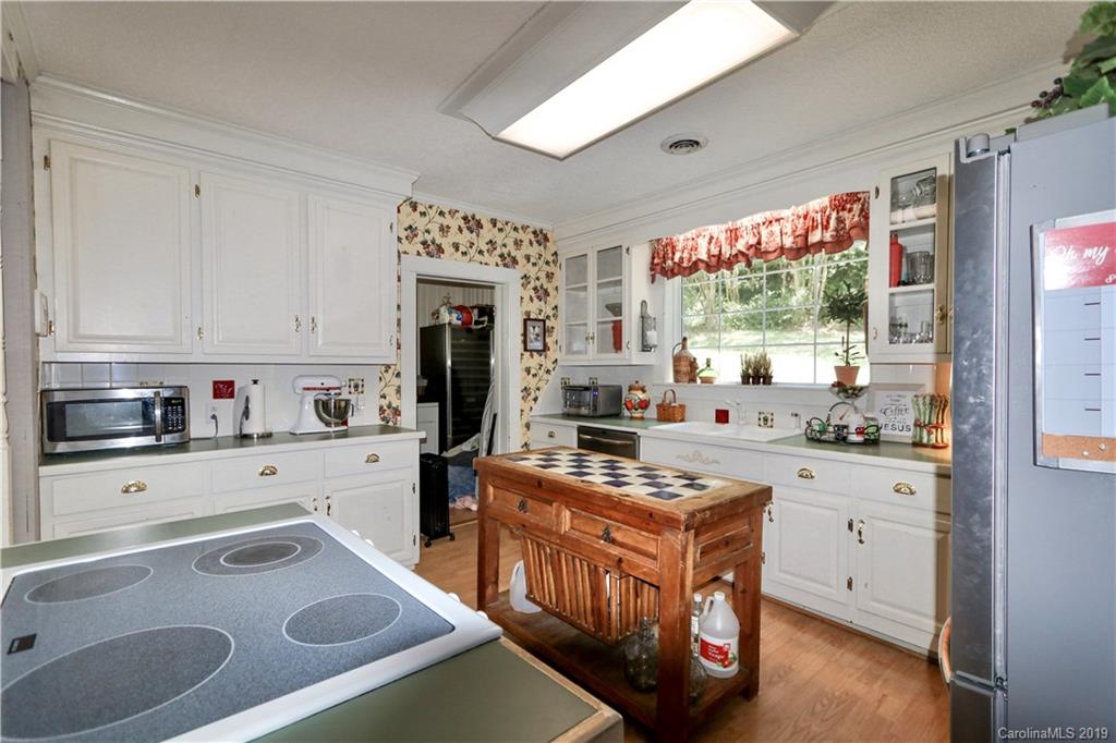 133 Green Valley Road Elkin, NC 28621 - Photo 12 of 31 Gallery Image 12