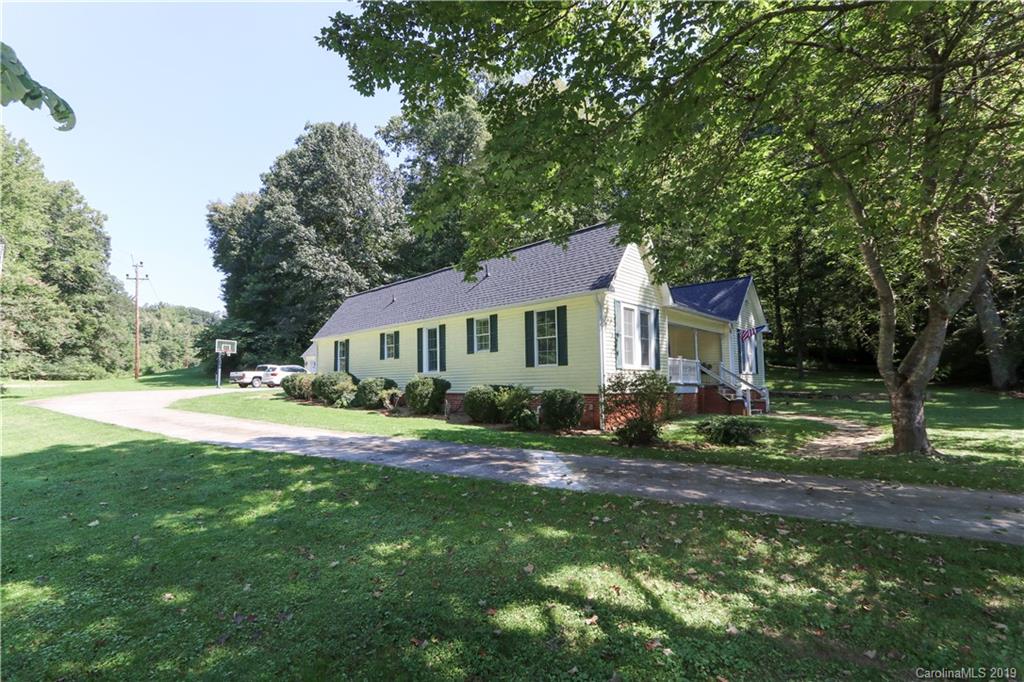 133 Green Valley Road Elkin, NC 28621 - Photo 5 of 31 Gallery Image 5