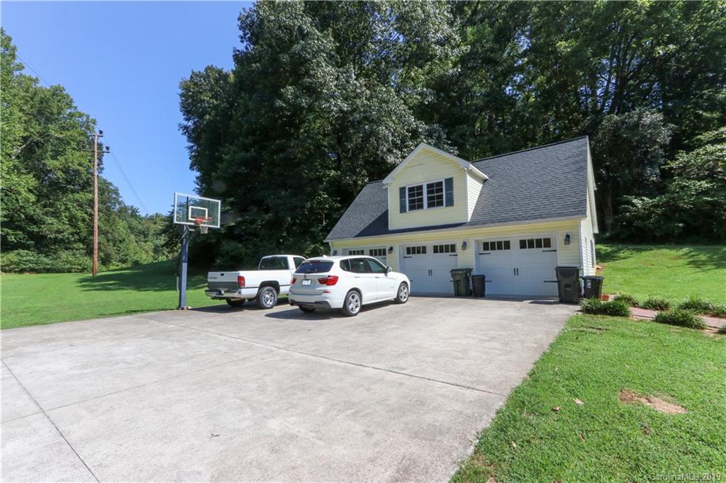 133 Green Valley Road Elkin, NC 28621 - Photo 8 of 31 Gallery Image 8