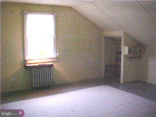 218 Parham Road Springfield, PA 19064 - Photo 5 of 6