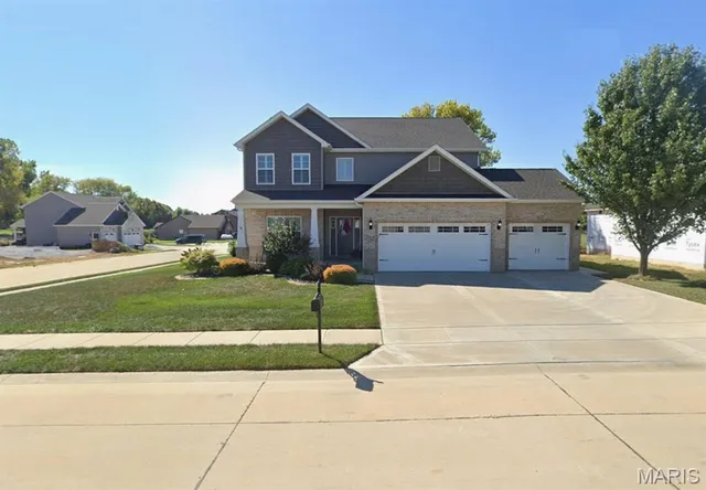 $525,000 | 7001 Monaco Drive, O'Fallon, IL 62269