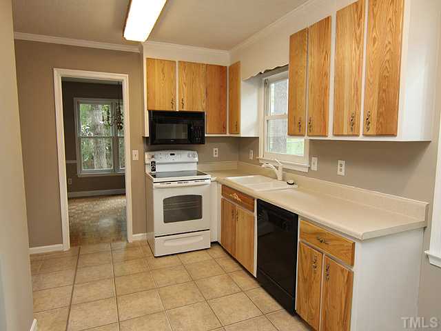 3909 Oak Park Road Raleigh, NC 27612 - Photo 4 of 13