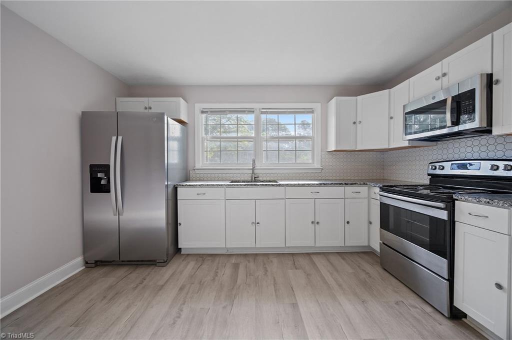 1505 Cook Street High Point, NC 27262 - Photo 12 of 28