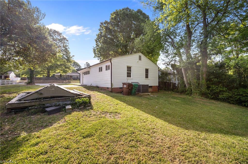 1505 Cook Street High Point, NC 27262 - Photo 24 of 28