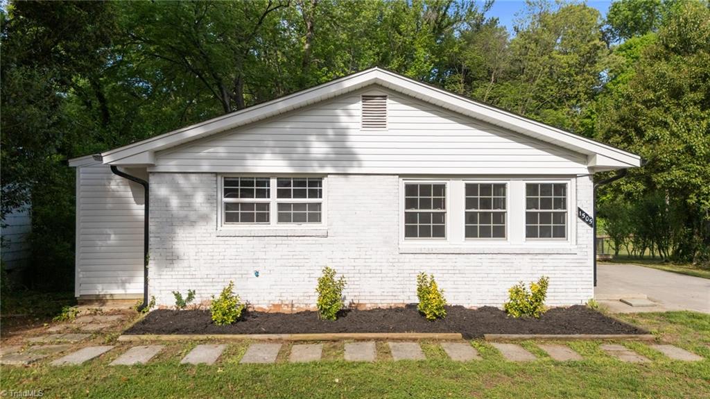 1505 Cook Street High Point, NC 27262 - Photo 3 of 28