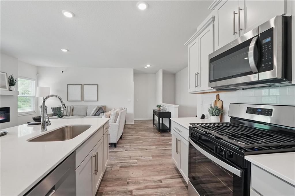 20113 Cornice St Spring Hill Spring Hill, KS 66083 - Photo 13 of 35