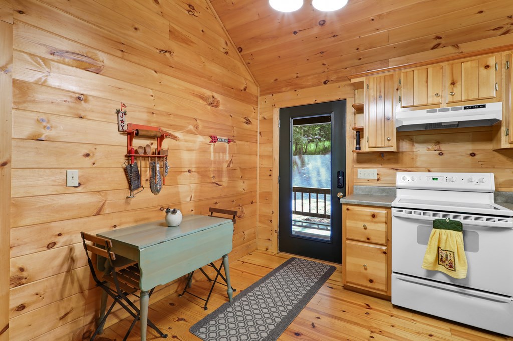 55 Spring Creek Road Blue Ridge, GA 30513 - Photo 10 of 35