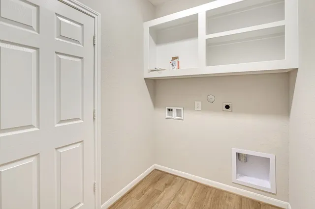 $369,000 | 2926 Grand Hawthorne Road, Conroe, TX 77385