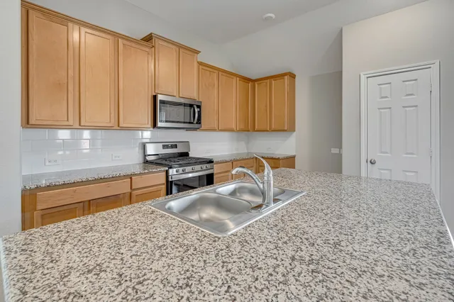 $369,000 | 2926 Grand Hawthorne Road, Conroe, TX 77385