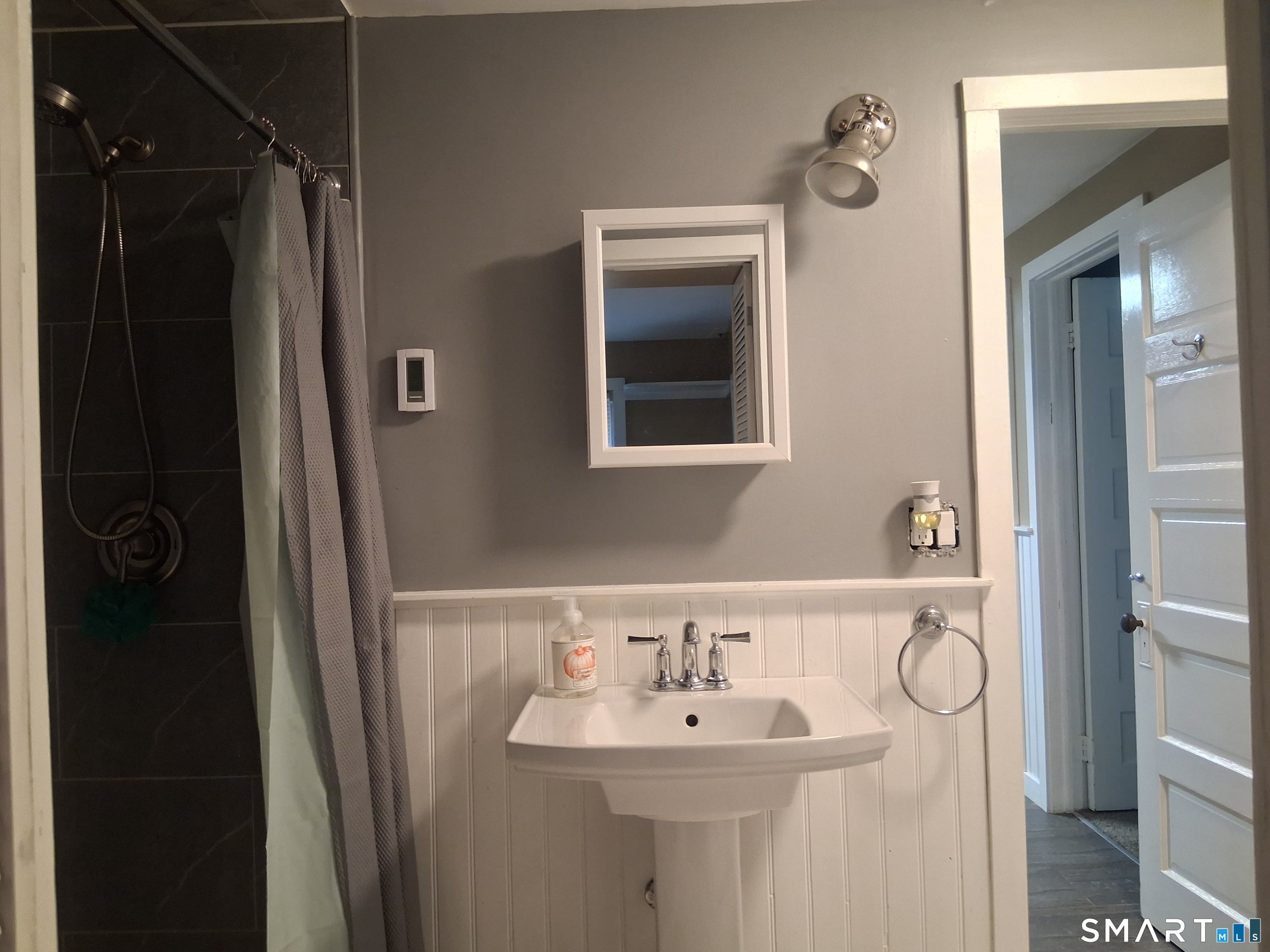 17 Ballou Road Branford, CT 06405 - Photo 13 of 18