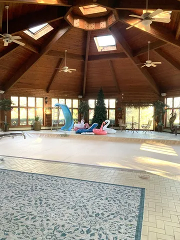 $1,800,000 | 35 Revere Drive, South Barrington, IL 60010