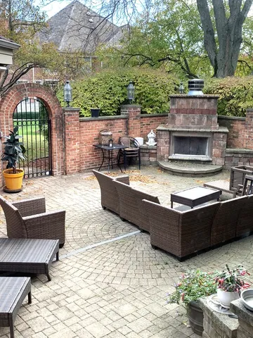 $1,800,000 | 35 Revere Drive, South Barrington, IL 60010