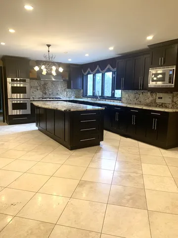 $1,800,000 | 35 Revere Drive, South Barrington, IL 60010