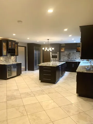 $1,800,000 | 35 Revere Drive, South Barrington, IL 60010