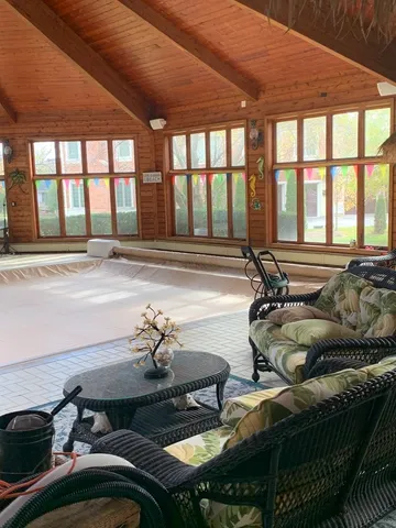 $1,800,000 | 35 Revere Drive, South Barrington, IL 60010